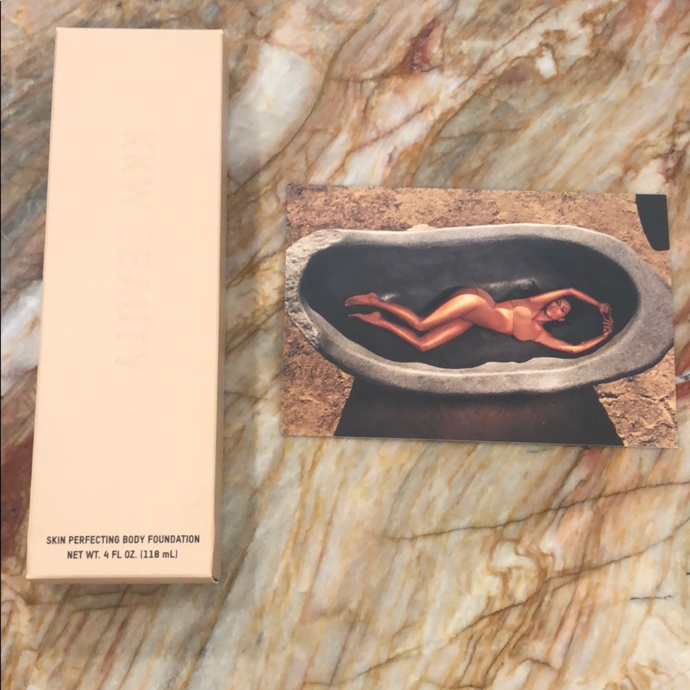KKW Skin Perfecting Foundation